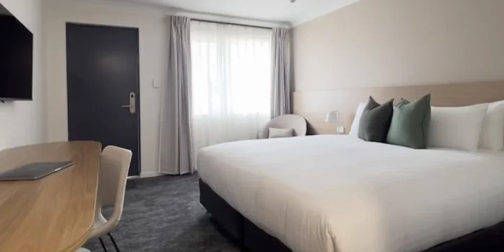 The Phoenix Artesian Spa Resort and Accommodation