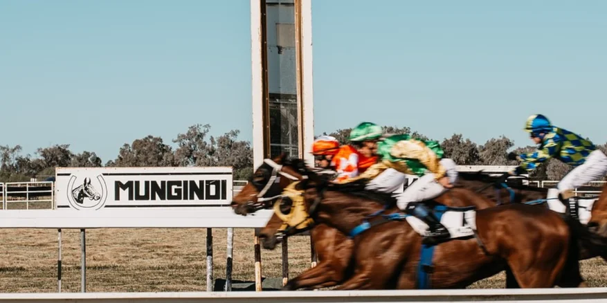 Mungindi Races