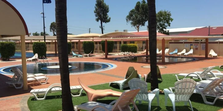 Gwydir Motel, Carapark & Thermal Pools