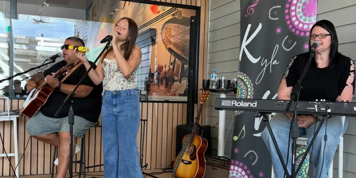 Live: Kyla-Belle