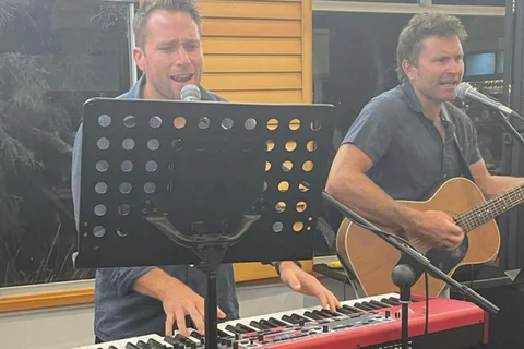 Live: Mr Jones & Me