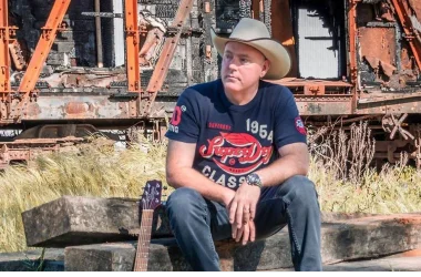Justin Landers Live Music